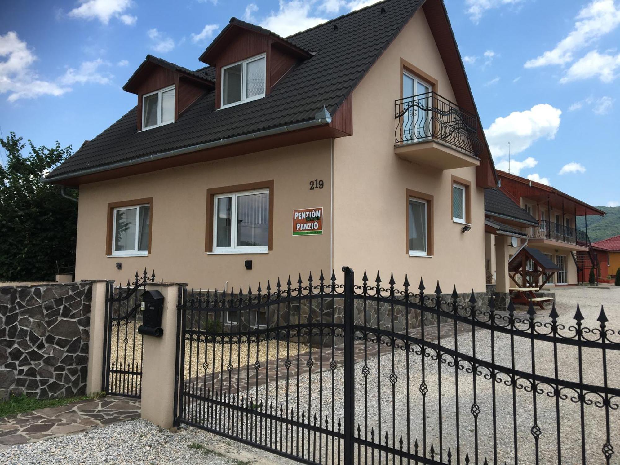 Penzion Bernath Rožňava Exteriér fotografie